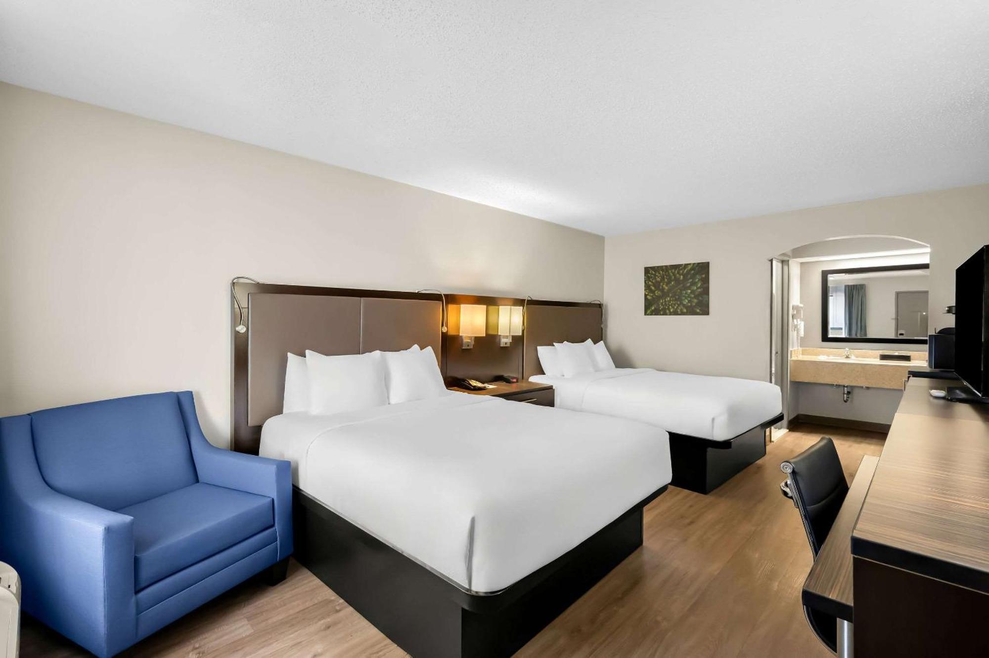 Quality Inn & Suites Monticello Exterior photo